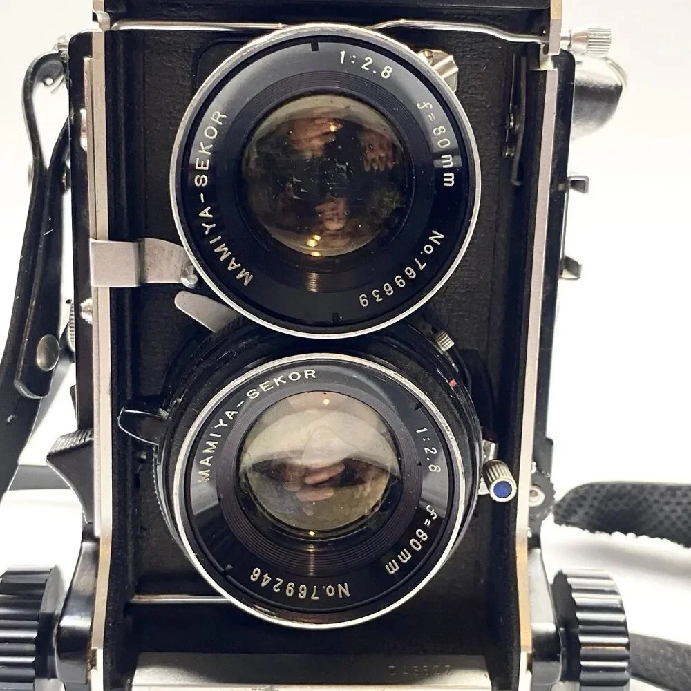 Mamiya C330 Professional with 80mm Blue-dot Lens Waist-Level Finder